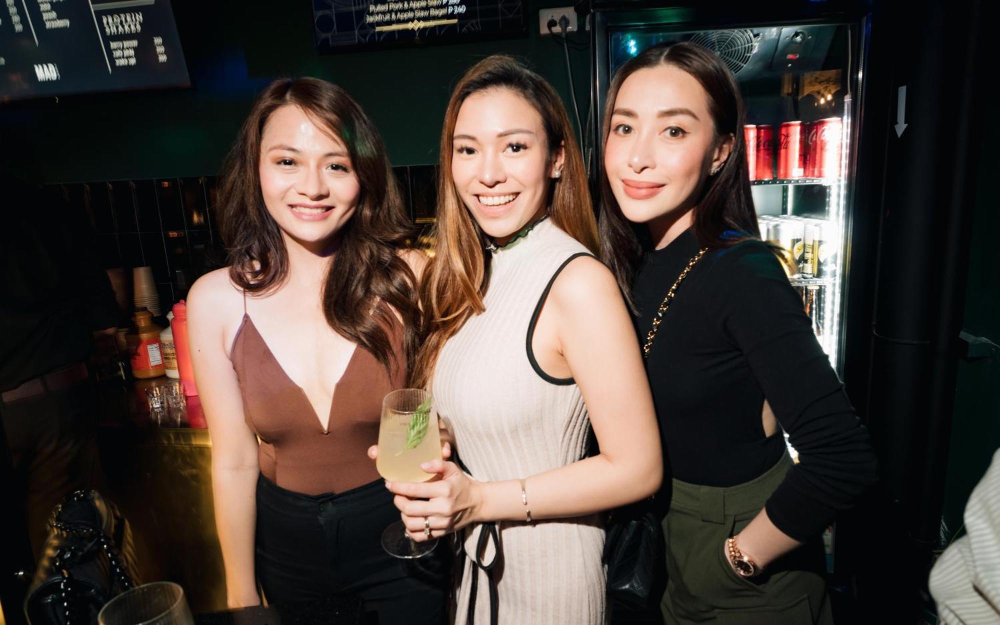 Mad Monkey Manila Pansiyon Makati City Dış mekan fotoğraf