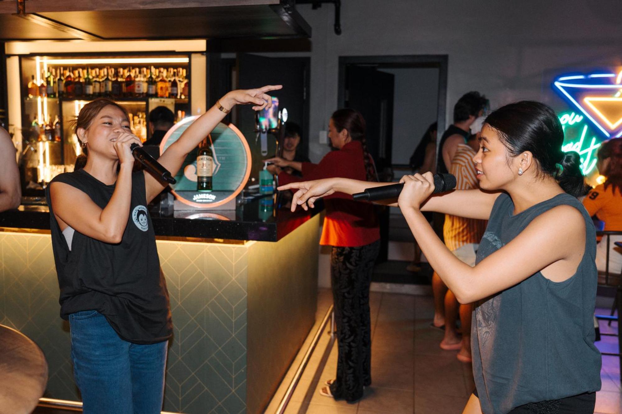 Mad Monkey Manila Pansiyon Makati City Dış mekan fotoğraf