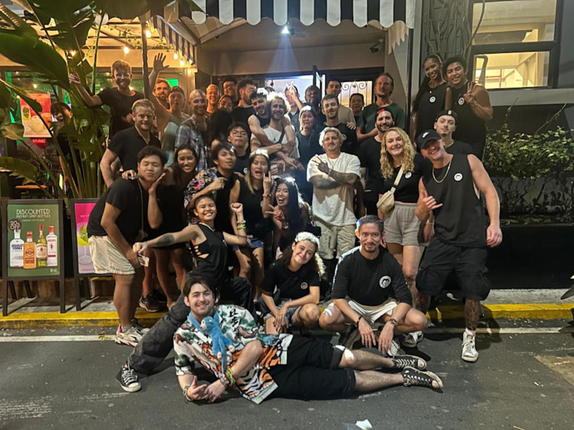 Mad Monkey Manila Pansiyon Makati City Dış mekan fotoğraf